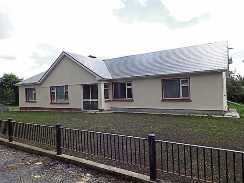 Five bed detached house for sale in Mountmellick
