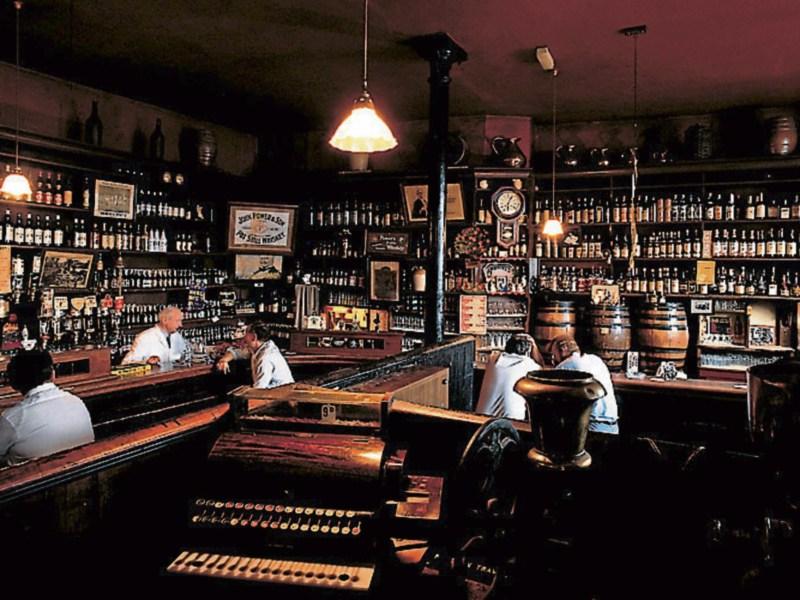 Laois councillors want cheaper drink to save pub jobs and attract tourism