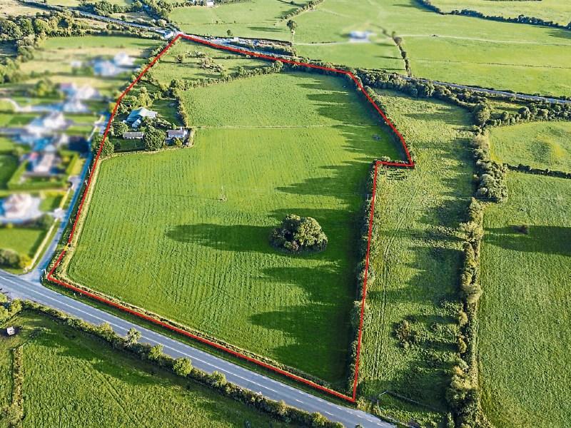 Prime land for auction in Tullamore Laois Live