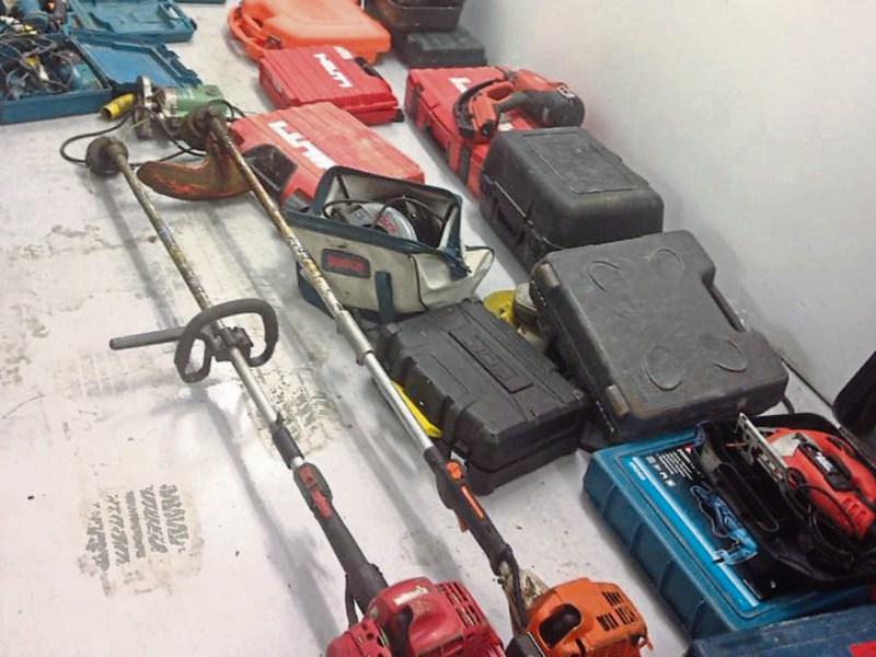 Laois Offaly Gardaí say busy Clara market policed for stolen tools