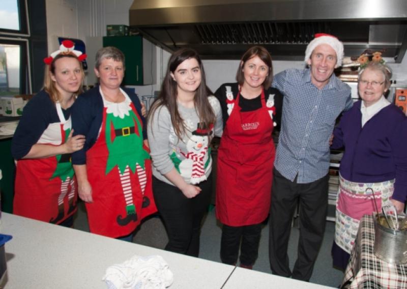 Helping out in the kitchen at the Mountrath Senior Citizens Christmas party in Mountrath CS.Picture: Alf Harvey/HRPhoto.ie