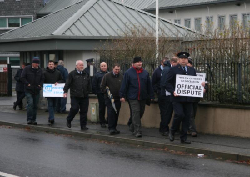 Staff at Portlaoise / Midlands Prisons taking part in the National Day of Action