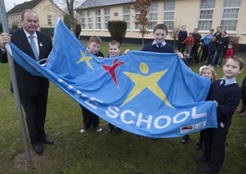 GAA President Liam O'Neill with the school committee at the Raising of the Active School Flag at Newtown NS, Crettyard.Picture: Alf Harvey/hrphoto.ie