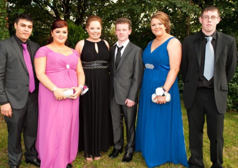 Daniel Umgureamu, Chloe Dunne, Claire Donovan, David Seale, Rochelle Hogan and Paul Delaney on their way to the Mountrath Community School Ball. Picture Denis Byrne.