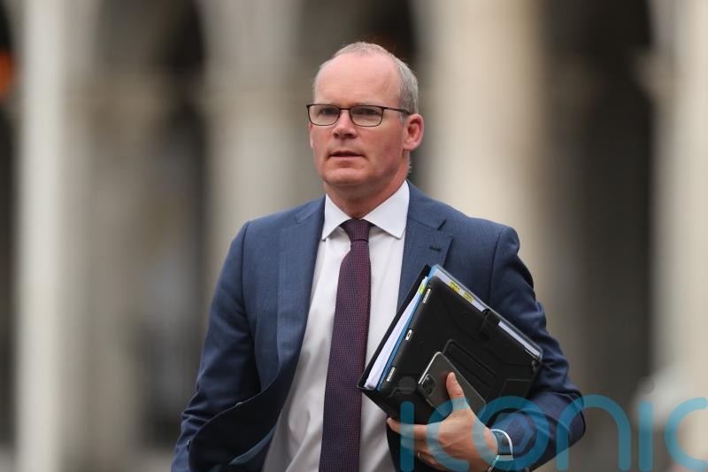 Coveney meets Northern English mayors to strengthen 'community ties' post-Brexit