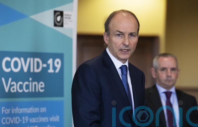 Tributes paid to outgoing HSE boss as Martin seeks ‘top class replacement’