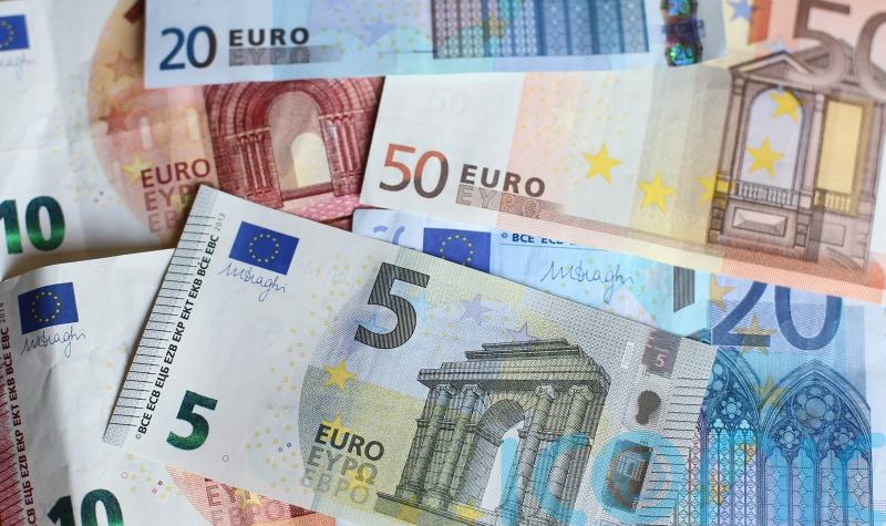 Spring cost-of-living package to include 200-euro payment for OAPs and carers