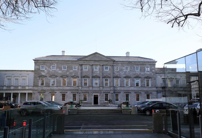 Taoiseach Simon Harris tenders resignation as new Dáil meets