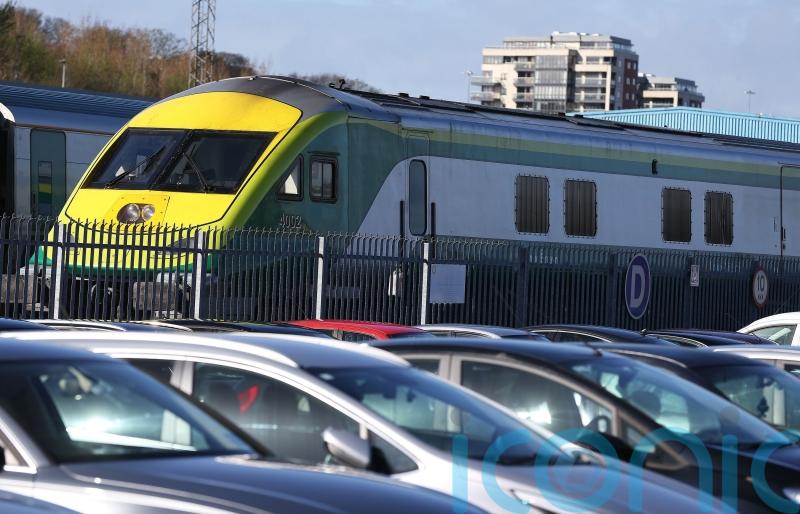 New transport police must have powers of arrest – justice minister