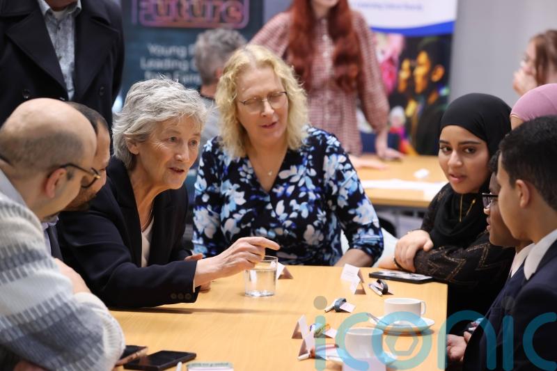 Irish President meets young people on final day of NI visit