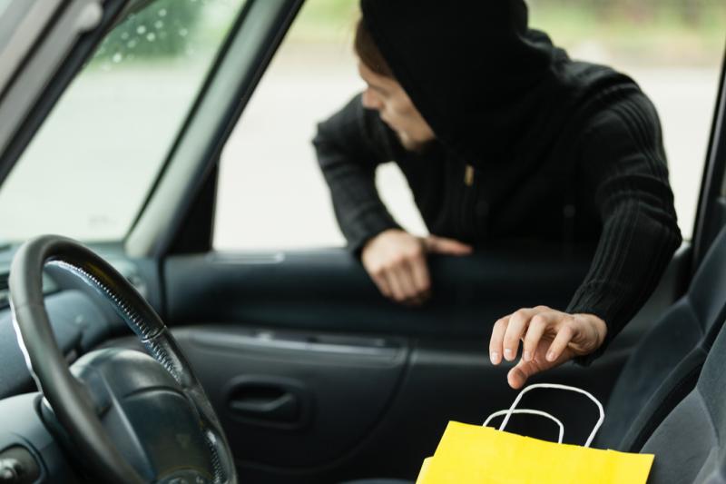 Multiple thefts from cars in Bagenalstown, Carlow Garda&iacute; are investigating 