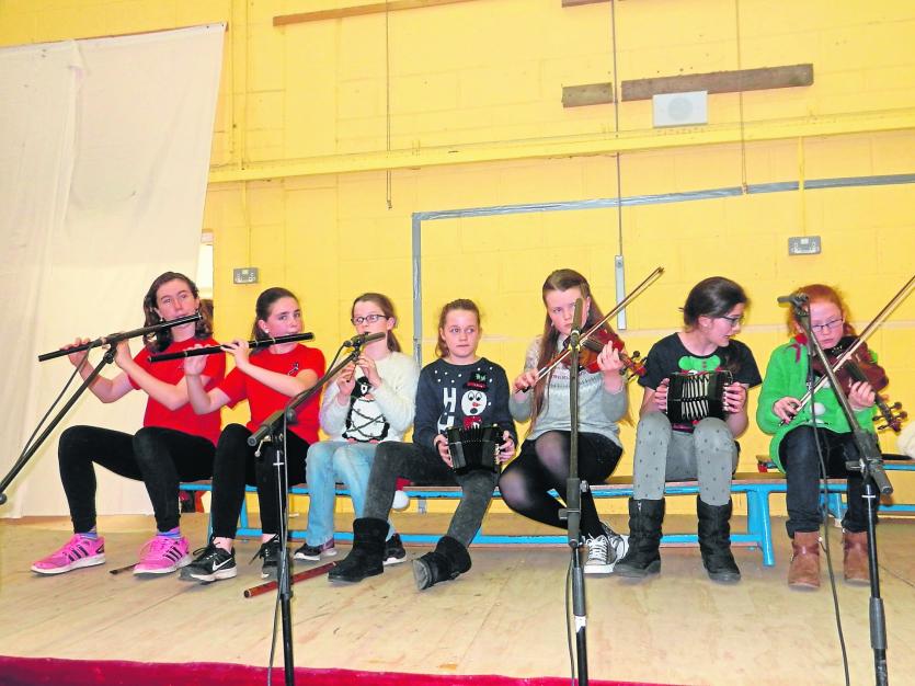 Comhaltas performers at Scoil Mhuire Abbeyleix 