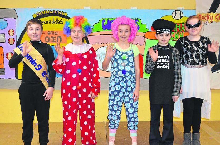 Errill NS pantomime performers
