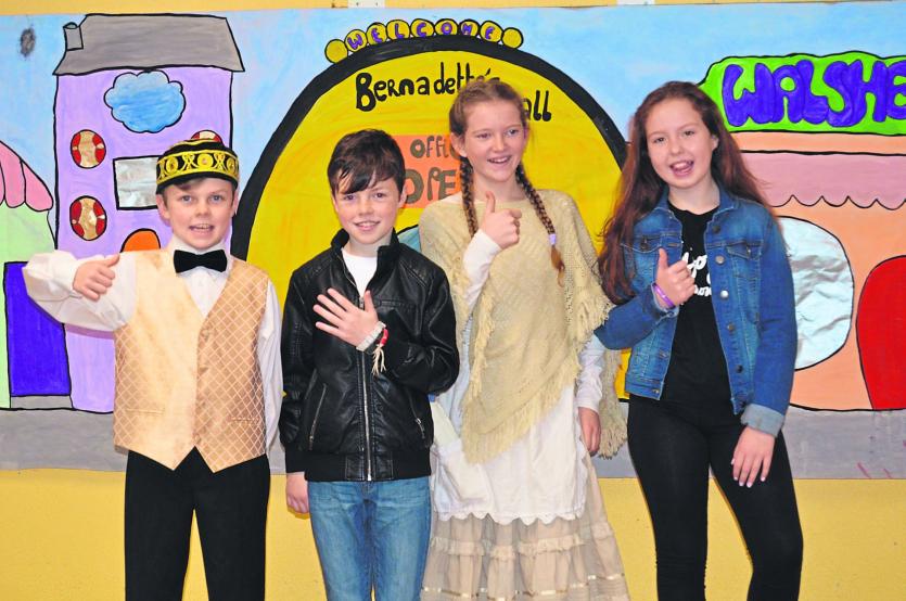 Errill NS panto performers