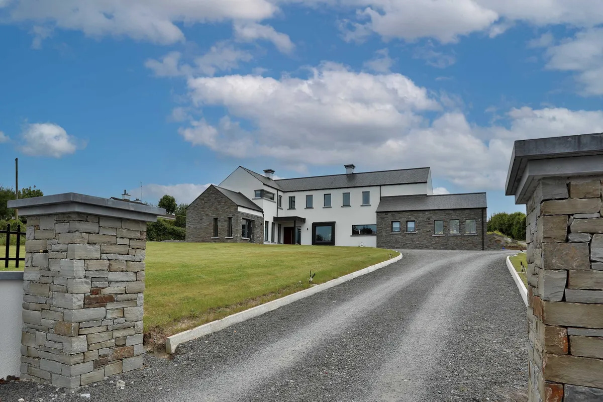 PROPERTY WATCH Newly built ARated Laois home for €595,000 Page 1 of